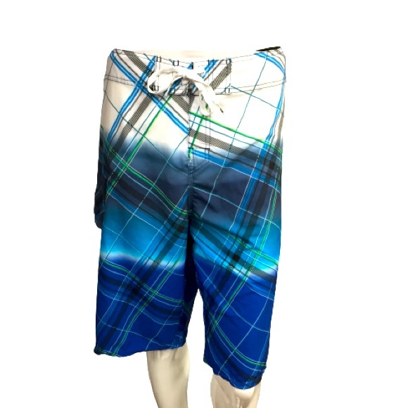 Quiksilver Men's Blue Shorts - Picture 1 of 11